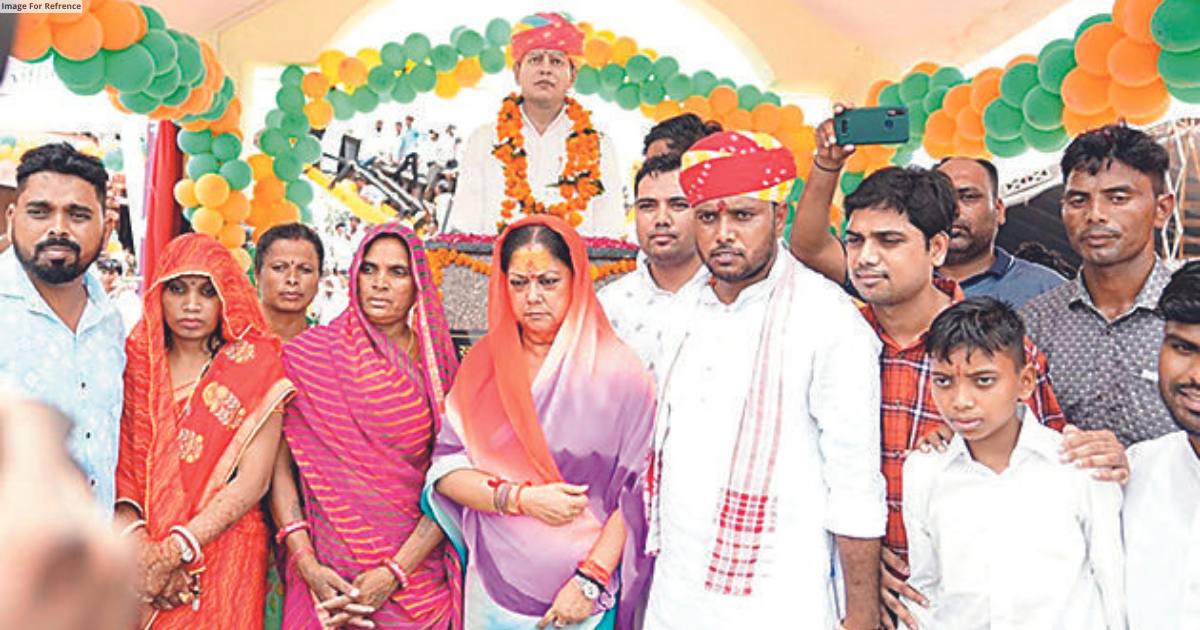 Workers must become Bhagirath & drive away this govt, says Raje